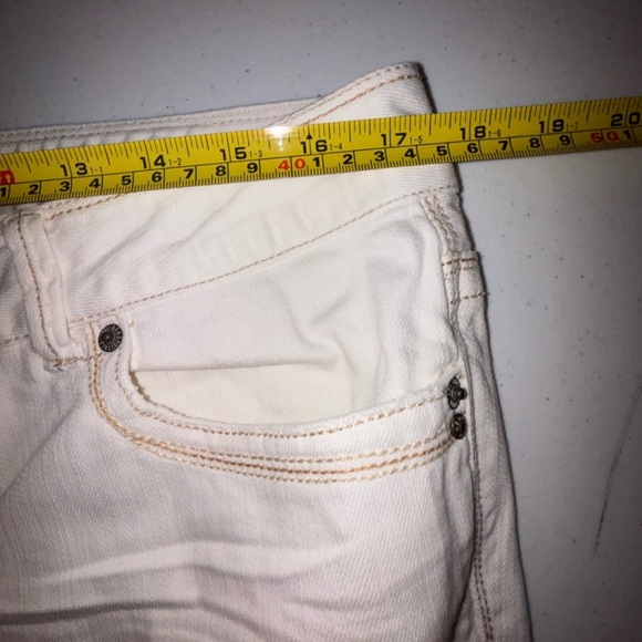 Aeropostale Women's Cream Skinny Jeans - Picture 9 of 15